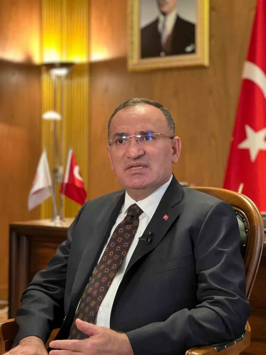TBMM Başkanvekili Bozdağ, 15 Temmuz gecesi Meclis’te yaşananları anlattı