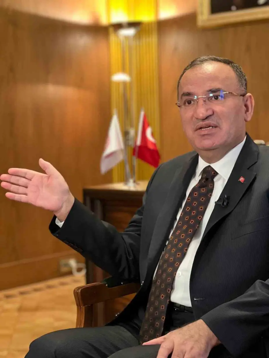 TBMM Başkanvekili Bozdağ, 15 Temmuz gecesi Meclis’te yaşananları anlattı