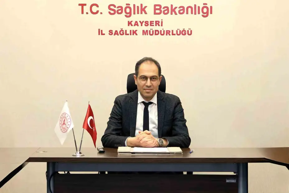 İl Sağlık Müdürü Erşan’dan aşırı sıcaklara karşı uyarı: "Yaz sıcaklarına karşı bilinçli olalım"