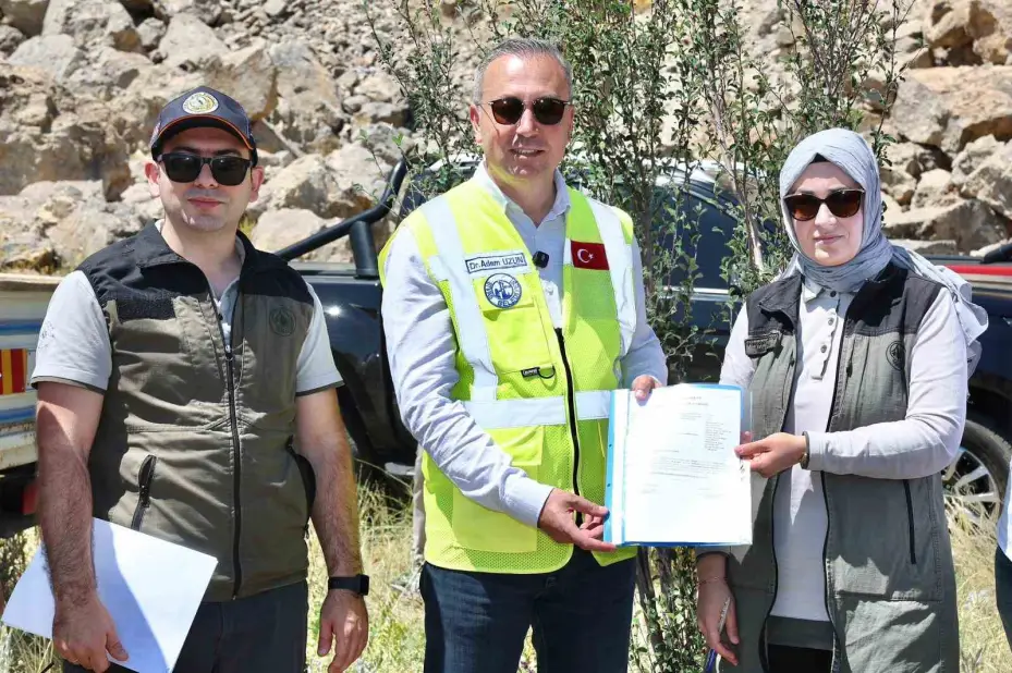 Tecer taş ocağı 25 yıl sonra faaliyetlerine başladı