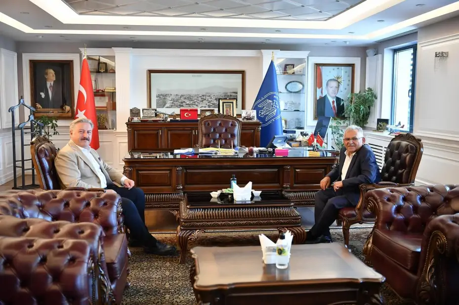 Başkan Büyükkılıç’tan Melikgazi’de ‘Yatırım Değerlendirme Toplantısı’