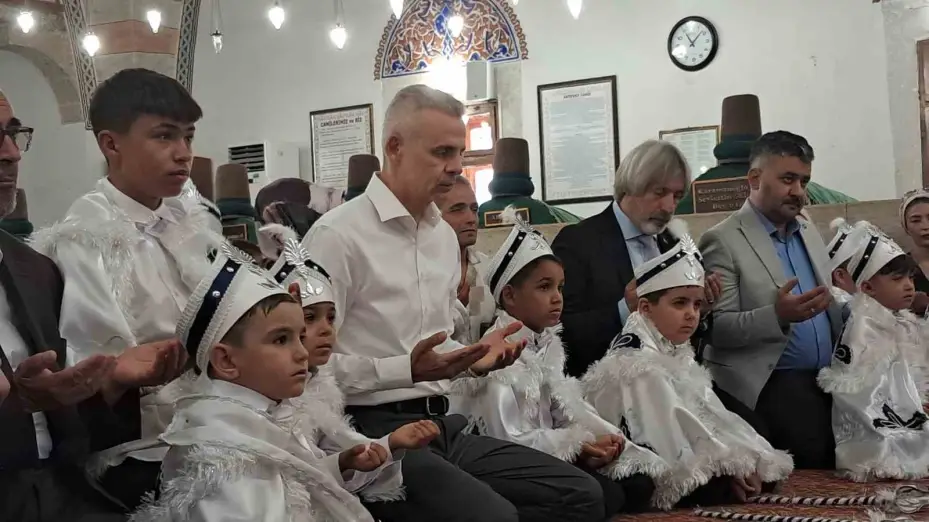 529 yıllık sünnet geleneği Karaman’da yaşatıldı