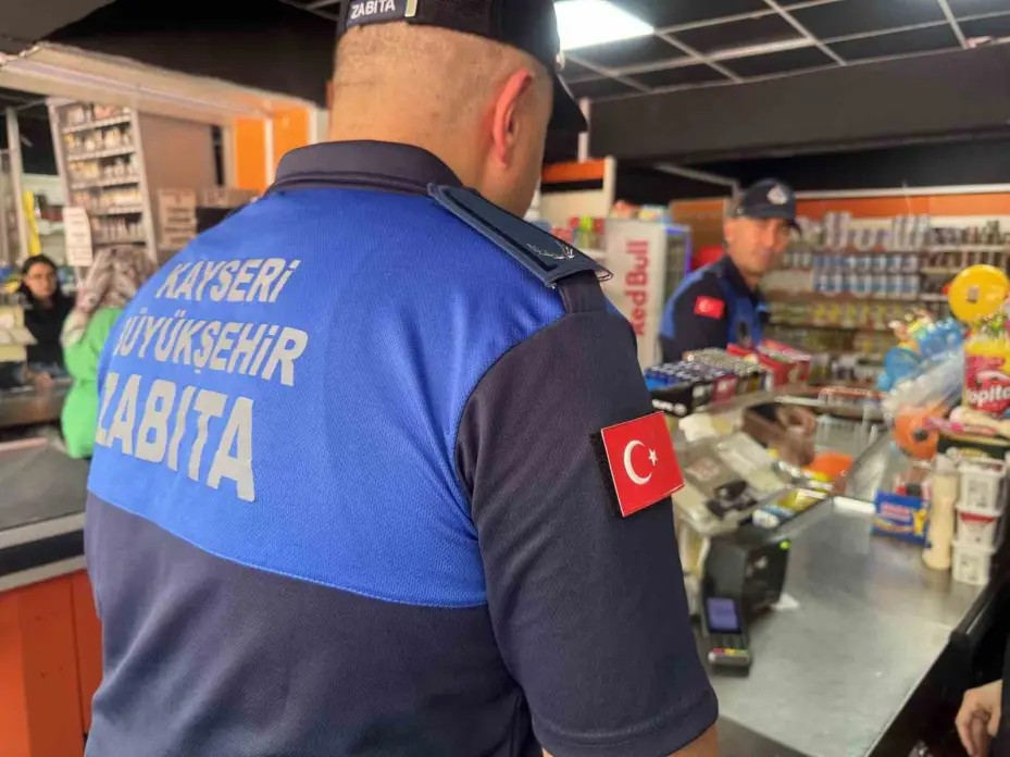 Kayseri Büyükşehir Zabıta’dan marketlere sıkı denetim