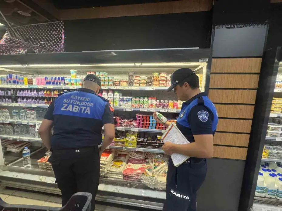 Kayseri Büyükşehir Zabıta’dan marketlere sıkı denetim