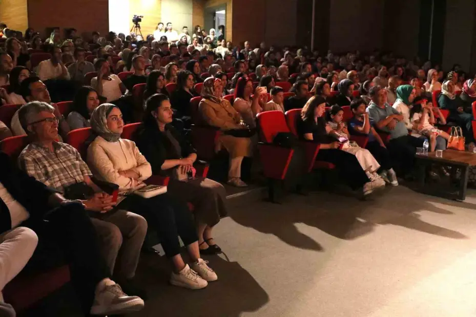 Melikgazi’den kültür sanata destek