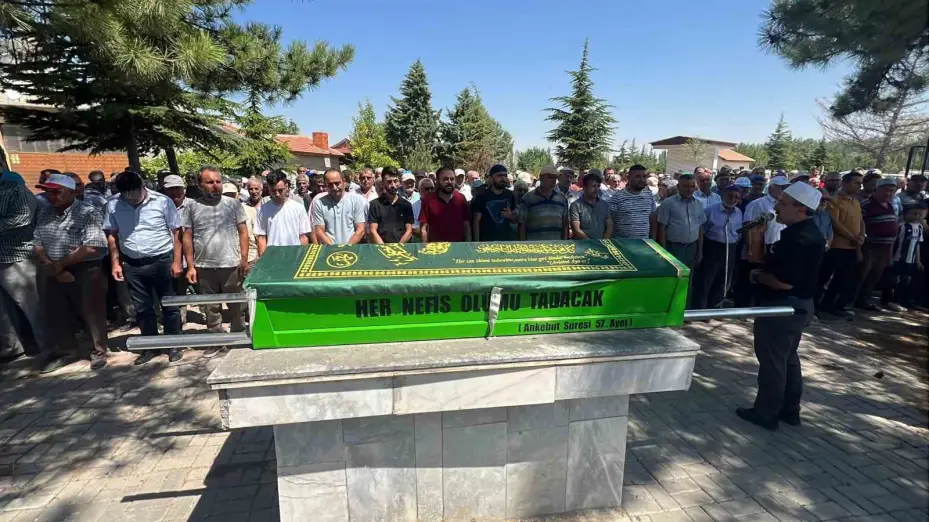 Okulda arkadaşı tarafından boğazının sıkılması sonucu hastanelik olan 10 yaşındaki çocuk hayat mücadelesini kaybetti