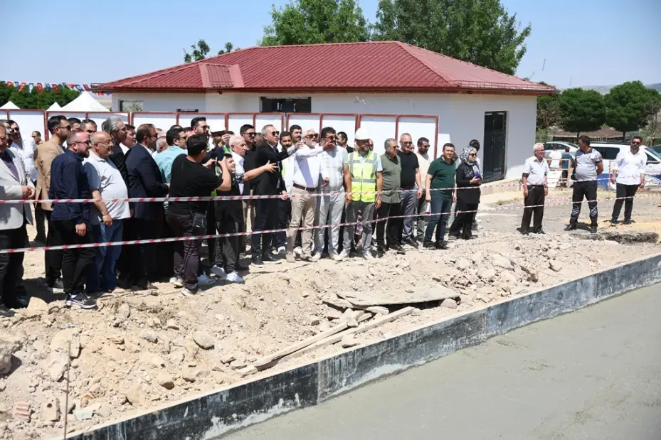 Sivas’ta açık termal havuzlar için ilk beton atıldı