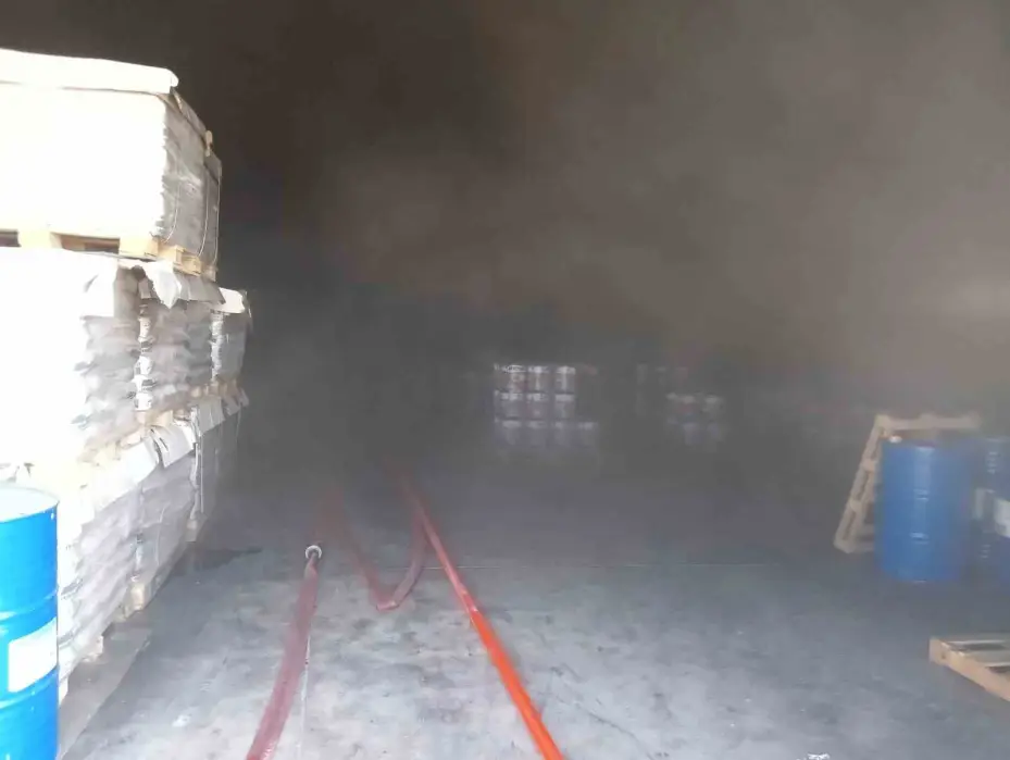 Ankara’da boya fabrikasındaki yangın kontrol altına alındı