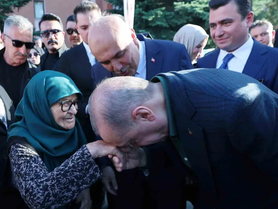 Cumhurbaşkanı Erdoğan: "Ankara’mızı hak ettiği ihtişama kavuşturmak için gece gündüz demeden çalışıyoruz"