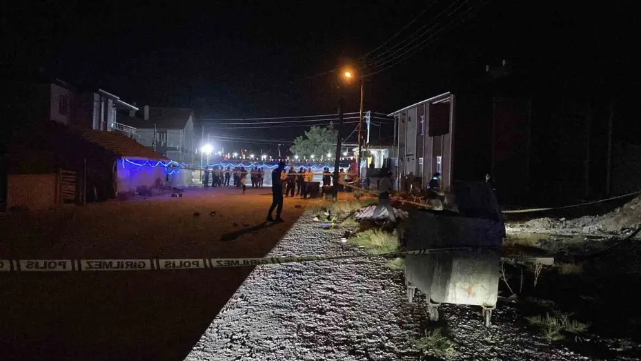 Düğünde ateşlenen tüfekten çıkan saçmalar 2 kişiyi yaraladı