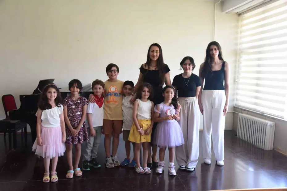 Çocuk Üniversitesi’nin düzenlediği ’Piyano ve Klasik Batı Müziği’ programı tamamlandı