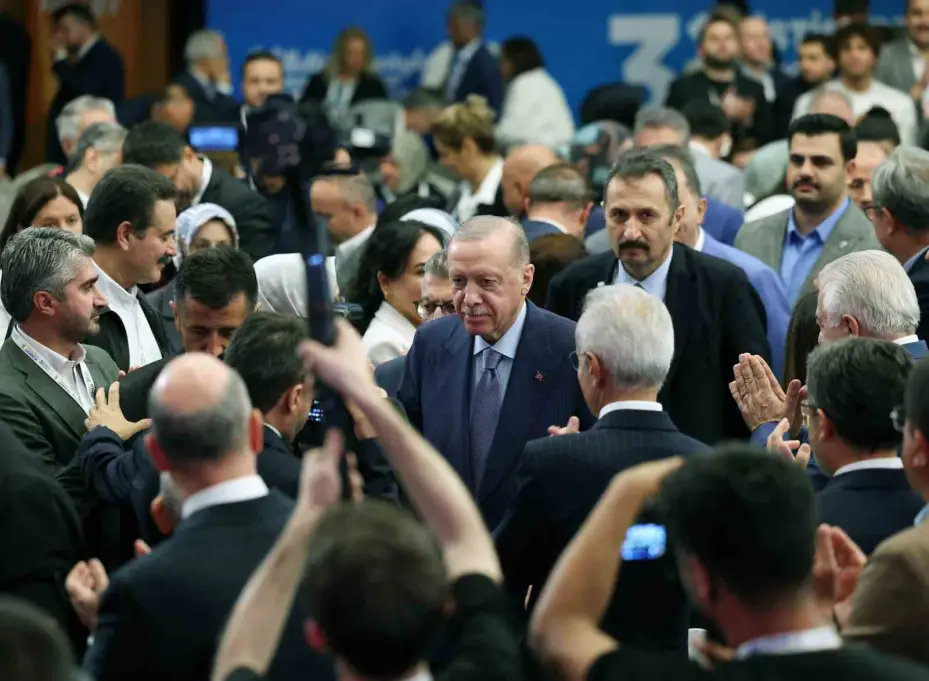 Cumhurbaşkanı Erdoğan: "Ülkemizin önünde yeni bir dönemin kapıları aralanıyor"