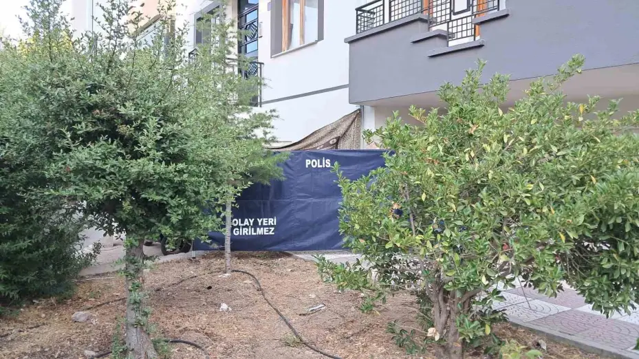 5. kattan düşen 2 yaşındaki çocuk hayatını kaybetti