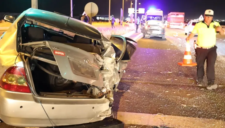 Aksaray’da tır ile 2 otomobil çarpıştı: 1 yaralı