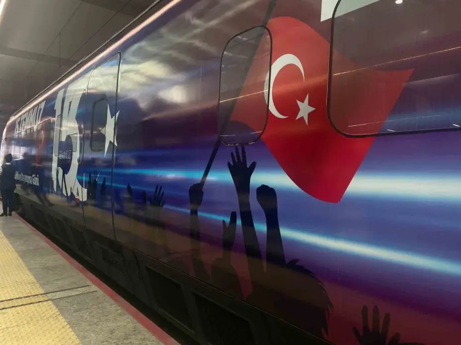 Ulaştırma ve Altyapı Bakanı Uraloğlu: "Bu tren, birliği, dirliği, vatan sevgisini ve millet iradesini taşıyacak"