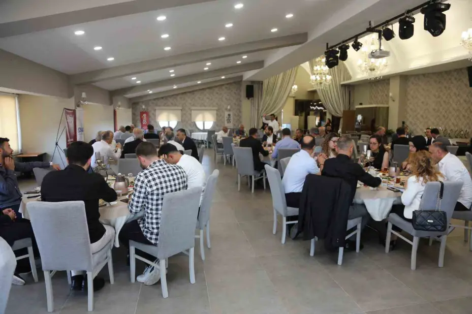 Başkan Özdemir: "Sanayicilerimizin talepleri Ankara’da olumlu karşılandı"