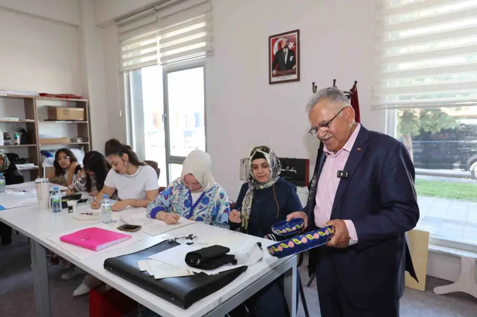 Başkan Büyükkılıç’tan büyükşehirin hizmet birimlerine ziyaret