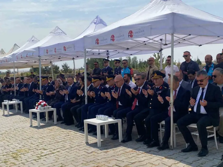 Şehit Fatih Dalgıç kabri başında dualarla anıldı