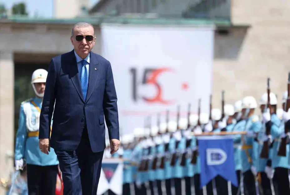 Cumhurbaşkanı Erdoğan: "Çok kutuplu dünyada Türkiye’miz yeni bir kutup başı olarak İnşallah hak ettiği yeri alacaktır"