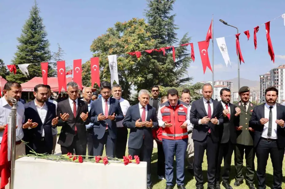 Niğde’de 15 Temmuz şehitleri düzenlenen programla anıldı