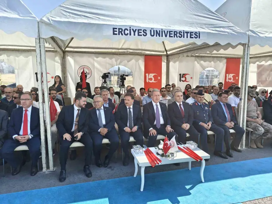 Hulusi Akar: "Bu ihaneti asla kabul edemeyiz"