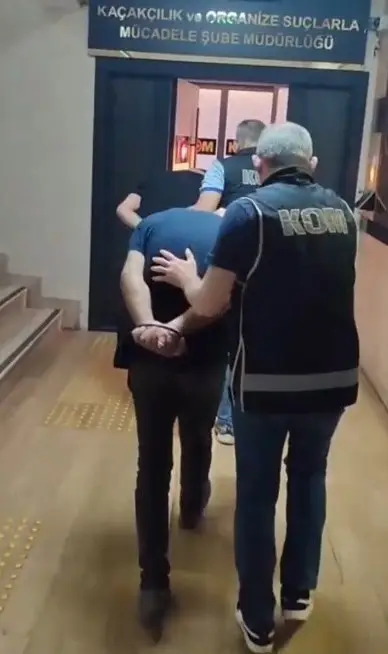 Ruhsatsız silah operasyonu: 2 gözaltı