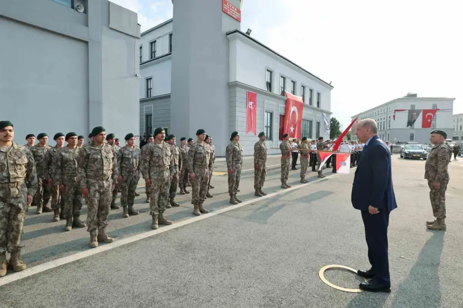 Cumhurbaşkanı Erdoğan: "Devletine ihanet edenler, milletine kurşun sıkanlar, ruhunu 1 dolara satan alçaklar bunun bedelini mutlaka ödeyecekler"