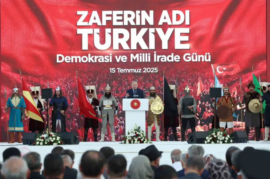 Cumhurbaşkanı Erdoğan: "Devletine ihanet edenler, milletine kurşun sıkanlar, ruhunu 1 dolara satan alçaklar bunun bedelini mutlaka ödeyecekler"