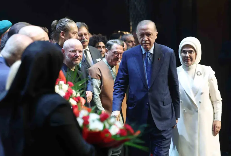 Cumhurbaşkanı Erdoğan, "En Uzun Gece" destanının ilk temsiline katıldı