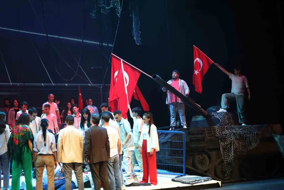 Cumhurbaşkanı Erdoğan, "En Uzun Gece" destanının ilk temsiline katıldı