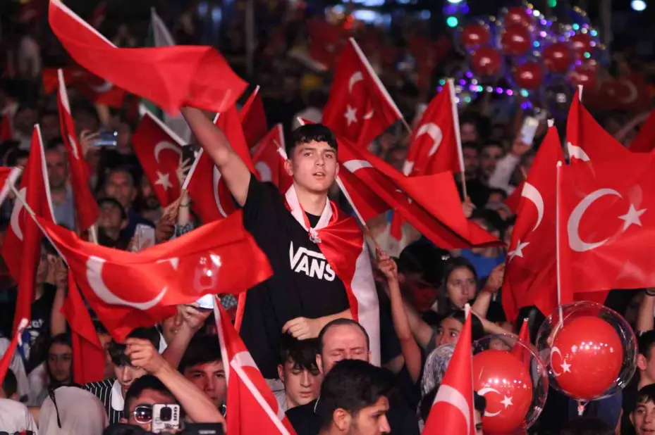 Kayseri’de 15 Temmuz’da vatandaşlar Cumhuriyet Meydanı’nı doldurdu