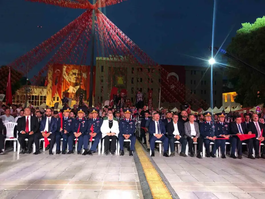 Valilik Meydanı’nda 15 Temmuz anma programı gerçekleştirildi