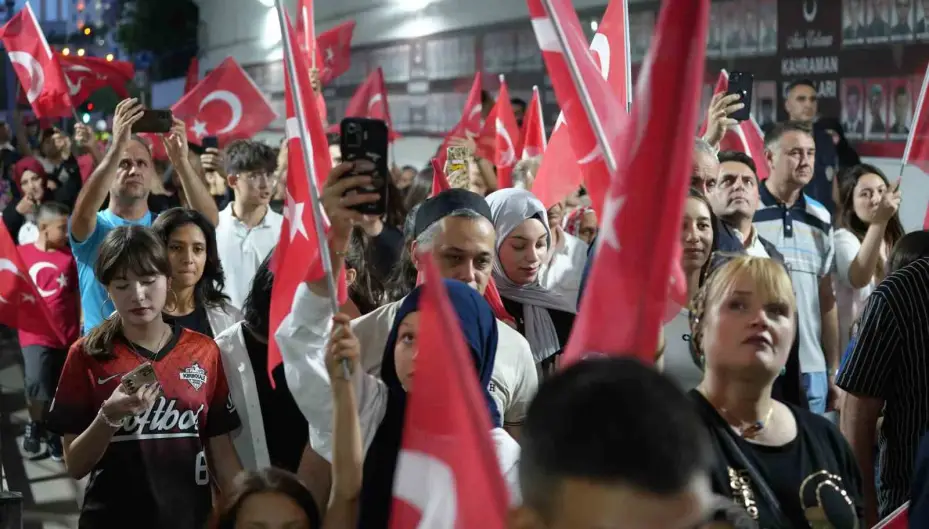 İhanetin karşısında milletin zaferi 9. yılında: Aynı ruhla yeniden meydanlar doldu