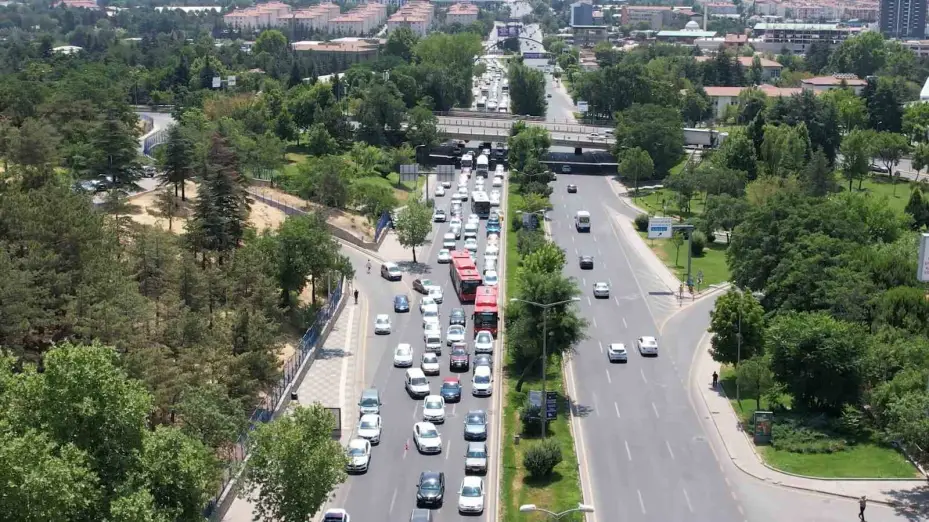 Ankara’da otobüs kazasının ardından trafik normale döndü