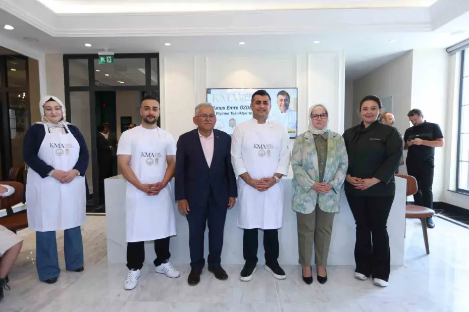 Başkan Büyükkılıç, Mutfak Sanatları Merkezi’nde Workshop etkinliklerine katıldı