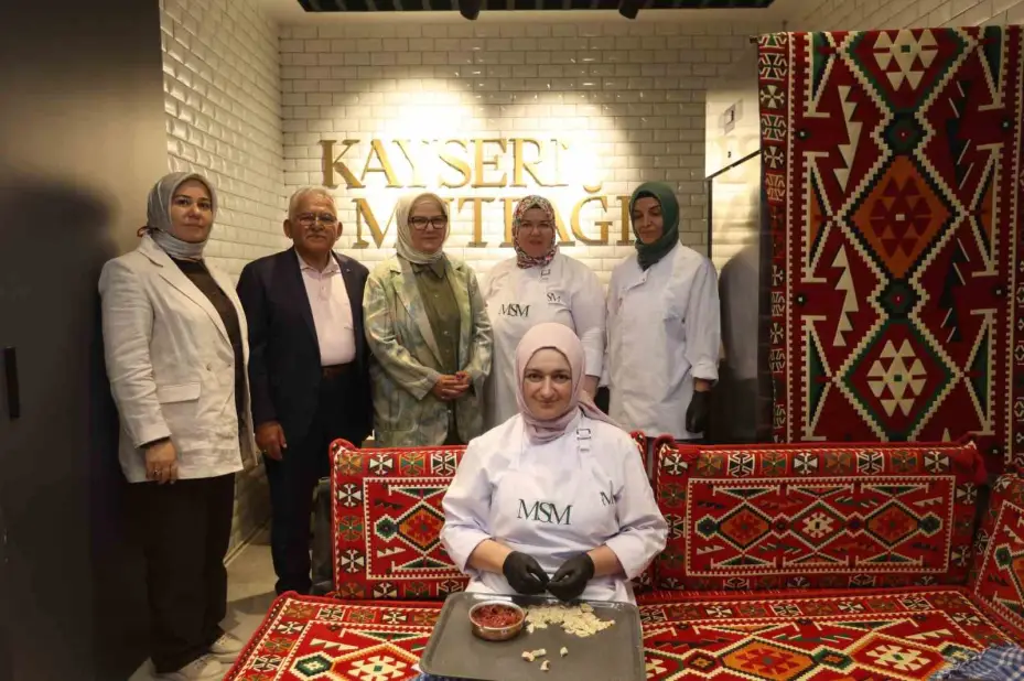 Başkan Büyükkılıç, Mutfak Sanatları Merkezi’nde Workshop etkinliklerine katıldı