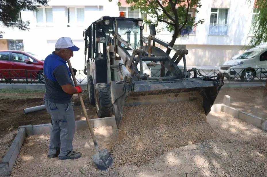 71 Evler Mahallesi’ndeki Şehit Ersin Ilıtan Parkı yenileniyor