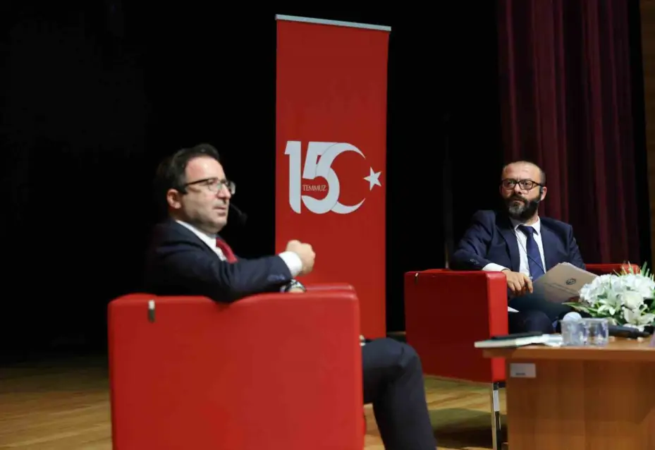 KAYÜ’de ‘Zaferin Adı Türkiye: Küresel Açıdan 15 Temmuz ve Darbe Direnişi’ konferansı