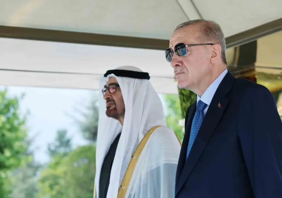 Cumhurbaşkanı Erdoğan, BAE Devlet Başkanı Al Nahyan’ı törenle karşıladı