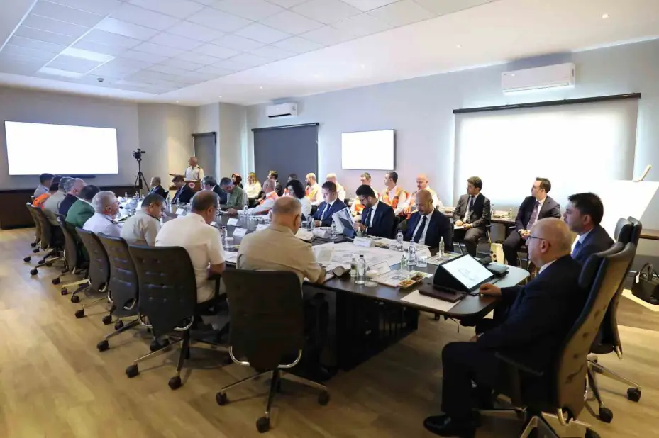 Bakan Güler ve Kurum’dan Ay Yıldız projesine ilişkin toplantı