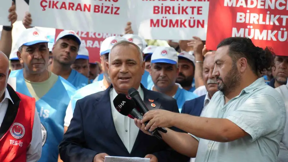 Milaslı muhtarlar ve TES-İŞ’ten Maden Yasası’na destek: "Köylerimiz ve zeytinlerimiz yok olmayacak"