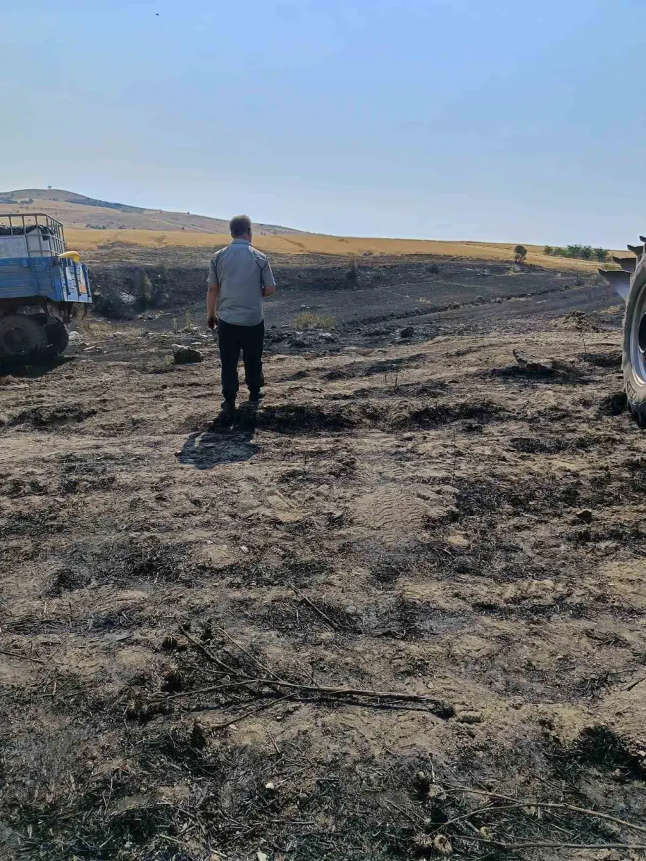 Uludere mahallesinde çıkan yangın kontrol altına alındı