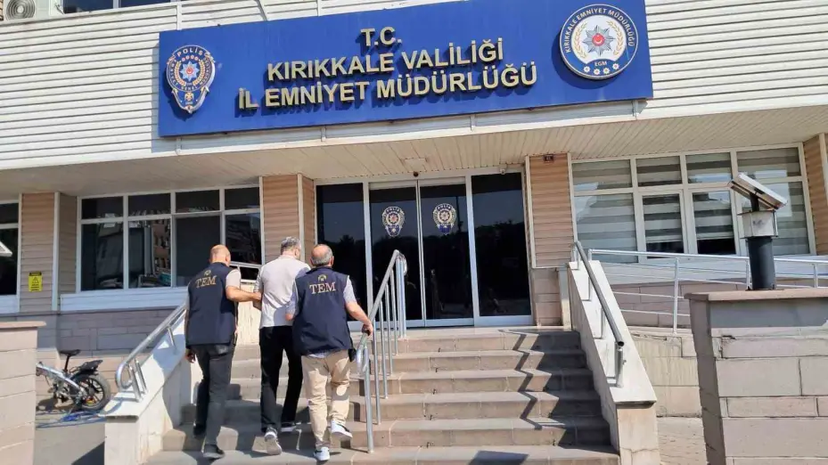 Emniyetten FETÖ operasyonu: Eski komiser yardımcısı yakalandı