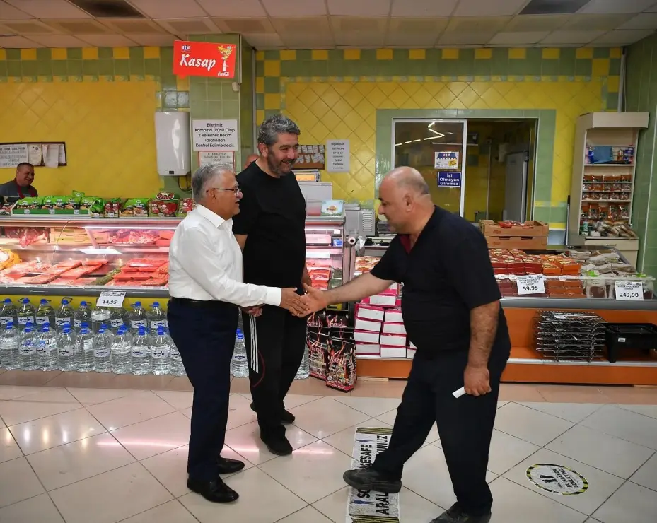 Başkan Büyükkılıç, Talas esnafını gezdi