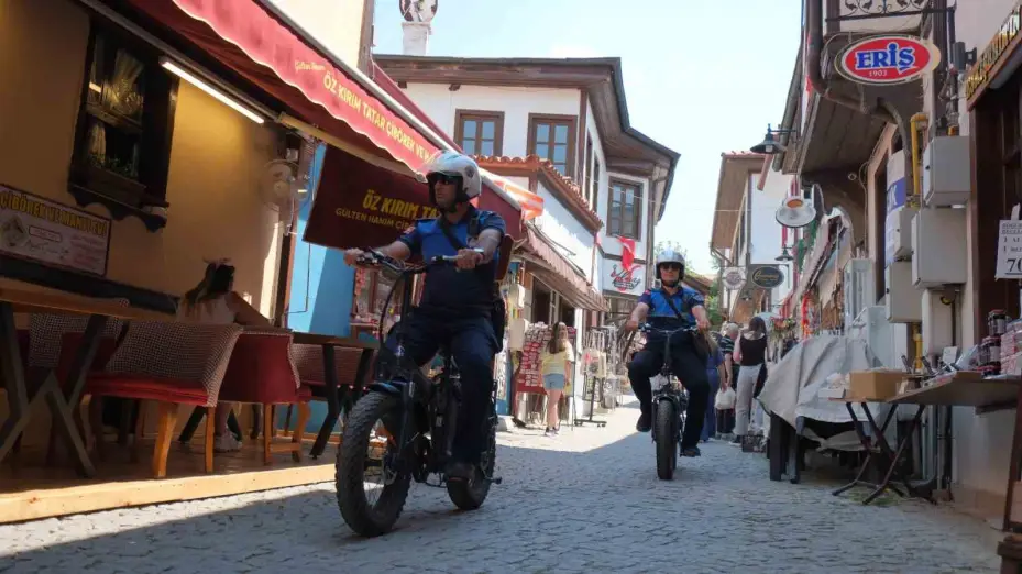 Odunpazarı Belediyesi zabıta ekiplerine 7 elektrikli bisiklet