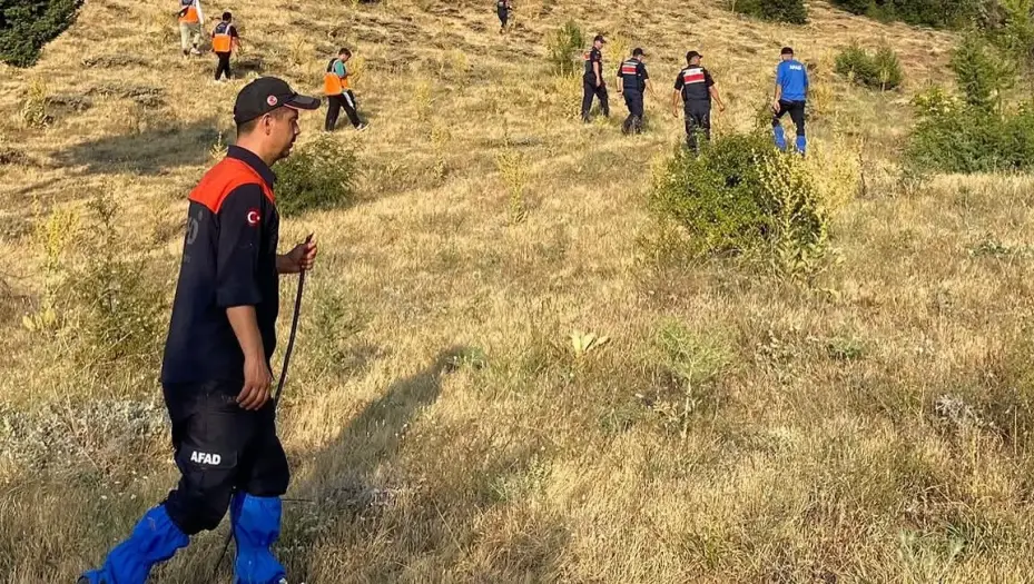 Aydıncık’taki kayıp vatandaşı arama çalışmaları dördüncü gününde devam ediyor