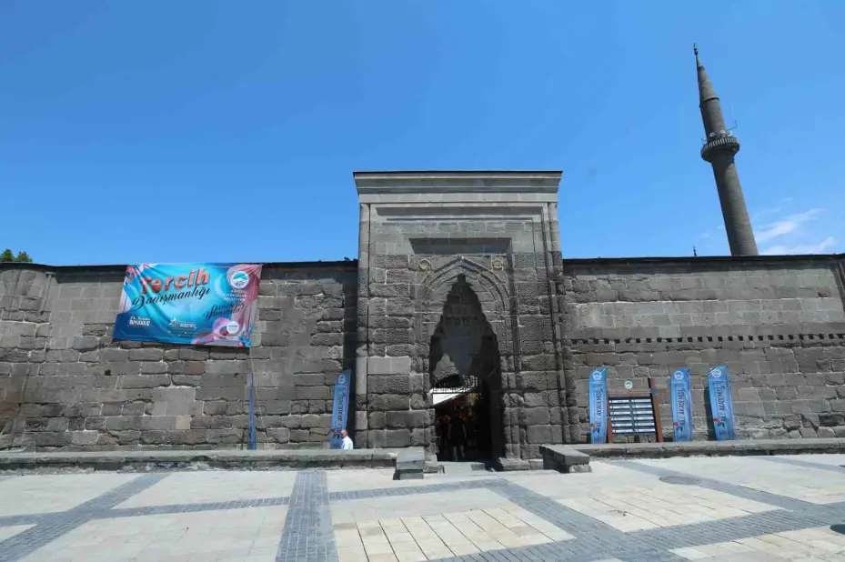 Büyükşehirin LGS Tercih Danışmanlığı Hizmeti yoğun ilgi görüyor