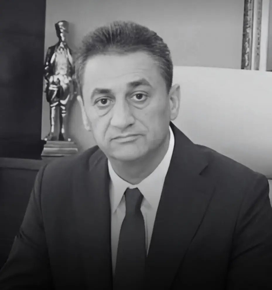 Sivas’ta trafik kazası geçiren Bitlis eski Valisi Erol Karaömeroğlu hayatını kaybetti