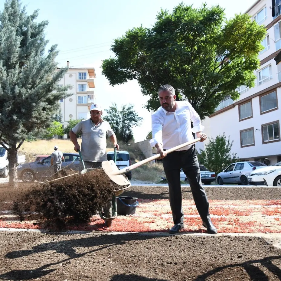Pursaklar’da parklar yenileniyor