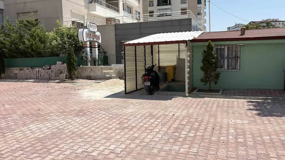 Çocukların çöpte bulduğu tabanca ekipleri harekete geçirdi